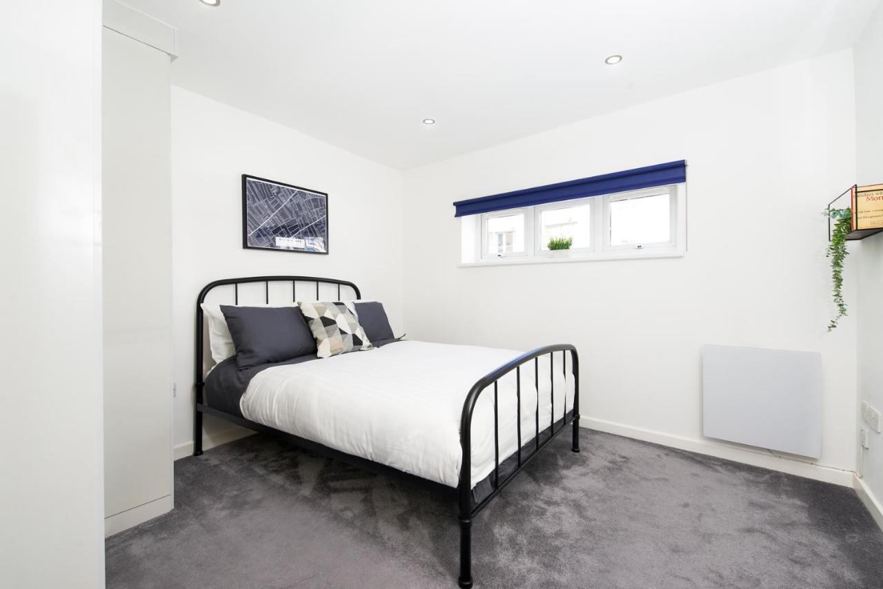 Ida Pod Places - New Cross Gate Londres Chambre photo
